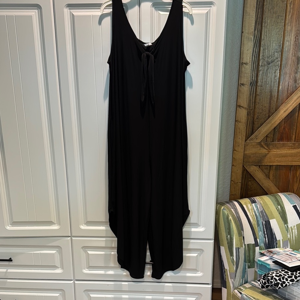 Black Sleeveless Jumpsuit
